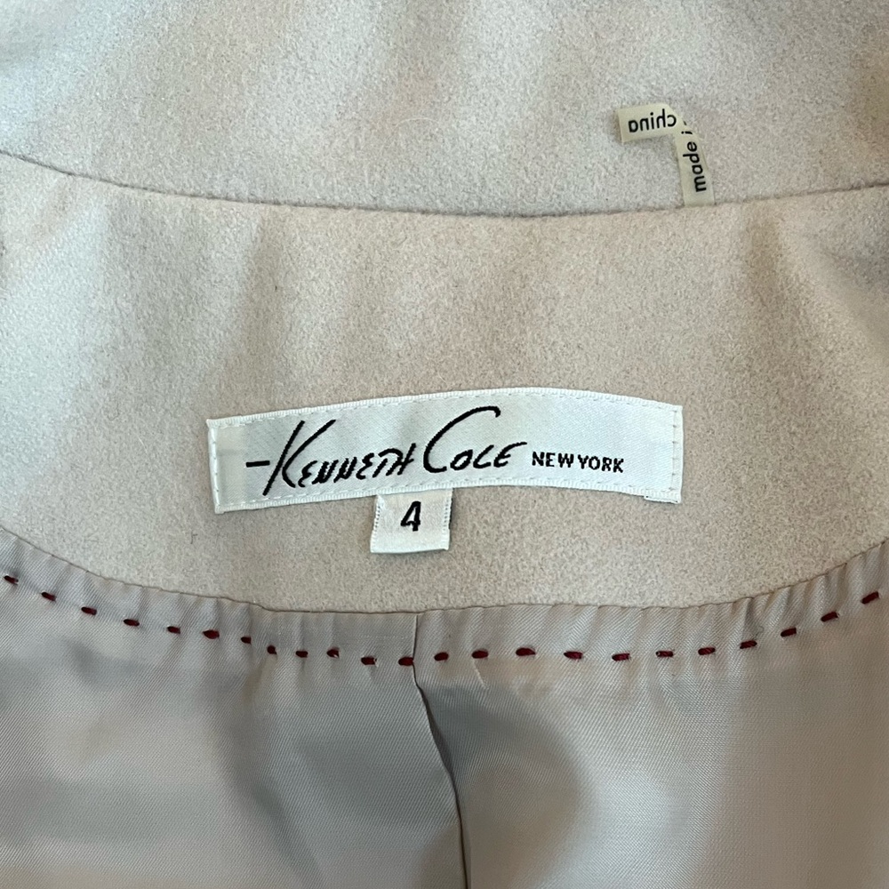 Kenneth Cole New York Like New Women’s Peacoat – Size 4 - Picture 10 of 11
